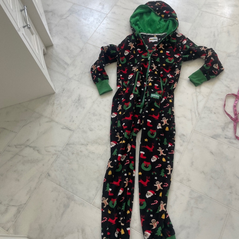 Tipsy elves